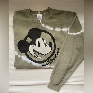 Mickey Mouse Crewneck from Tokyo Disney Size XL